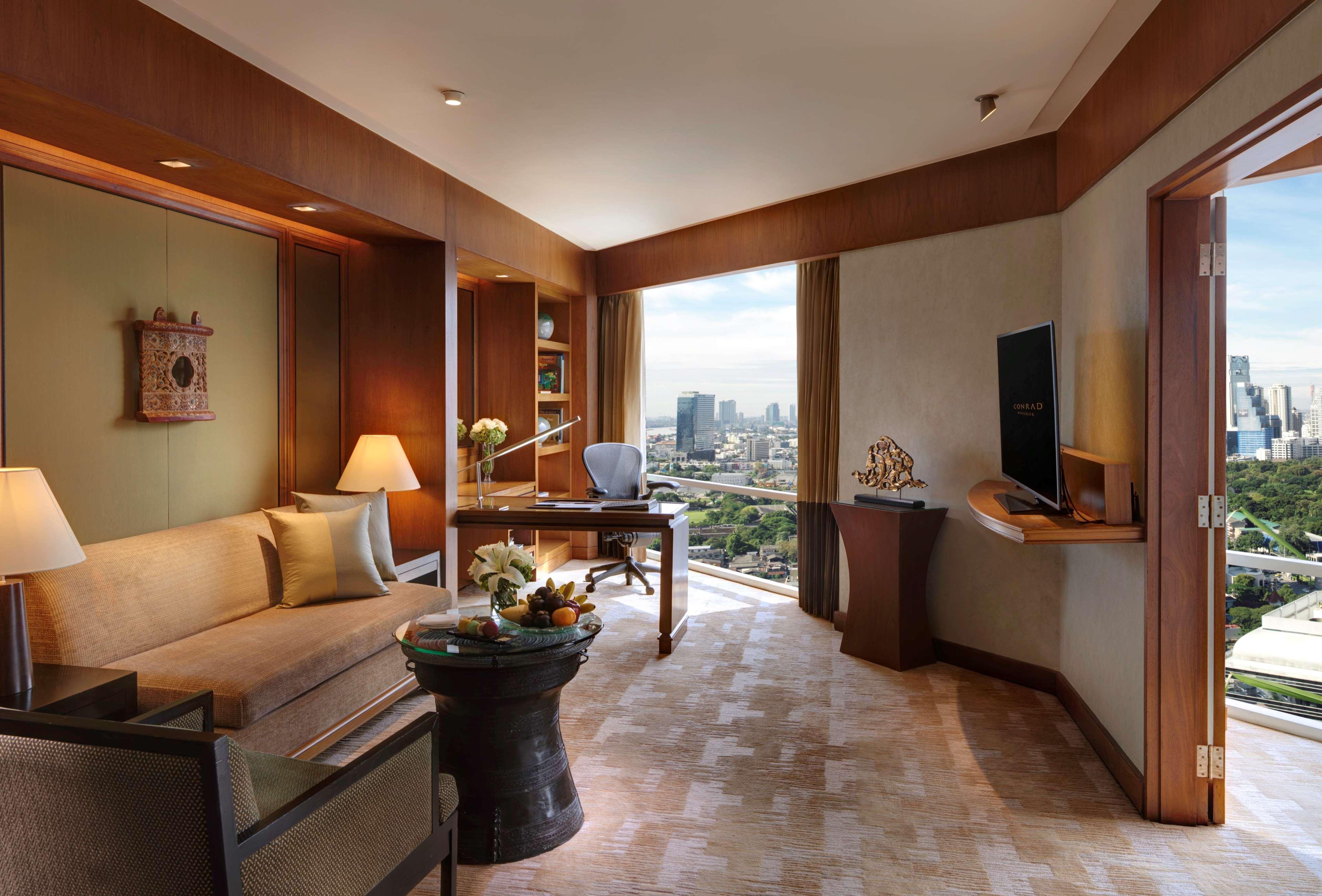 Conrad Bangkok Hotel Exterior foto A suite at the hotel