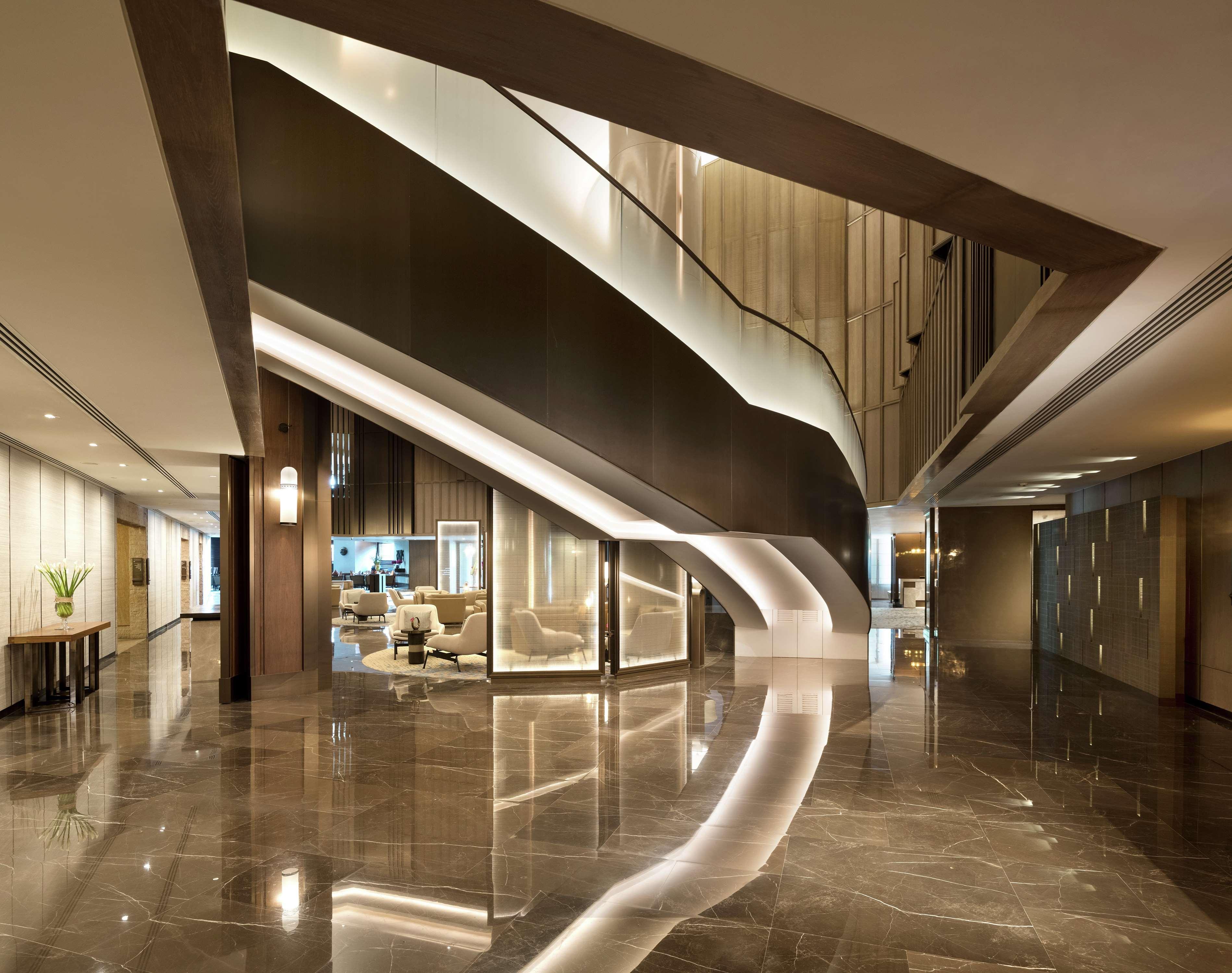 Conrad Bangkok Hotel Exterior foto The lobby of the hotel