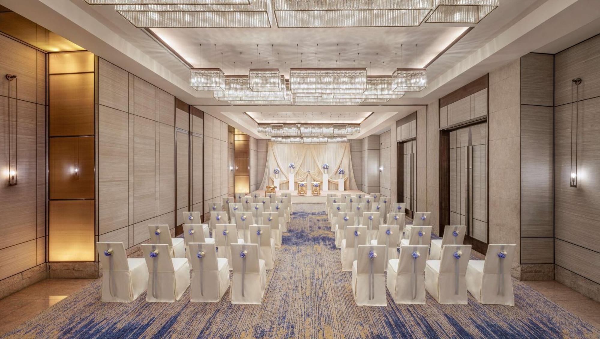Conrad Bangkok Hotel Exterior foto The ballroom